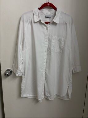 Joan Rivers Button Down shirt with back button detail